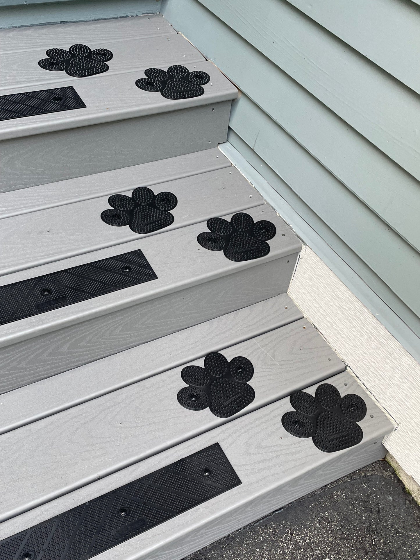 GripStrip Padz™ Anti slip for Pets in person